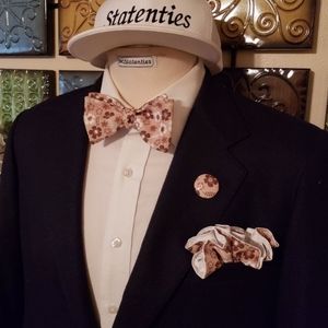 Bowtie & pocket square